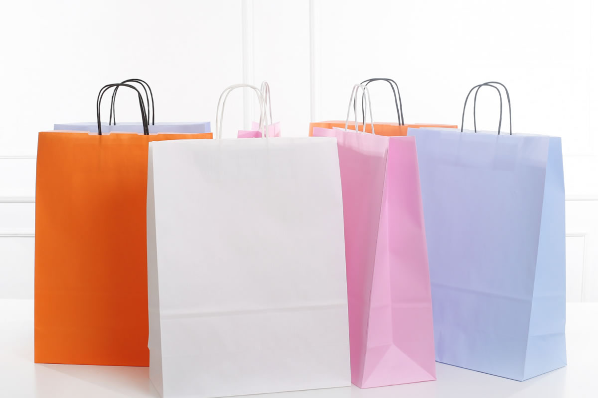 6 Advantages of Using Paper Bags for Your Business - Bags and Boxes